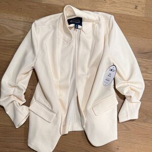 Scoop NYC Women's Cream Blazer